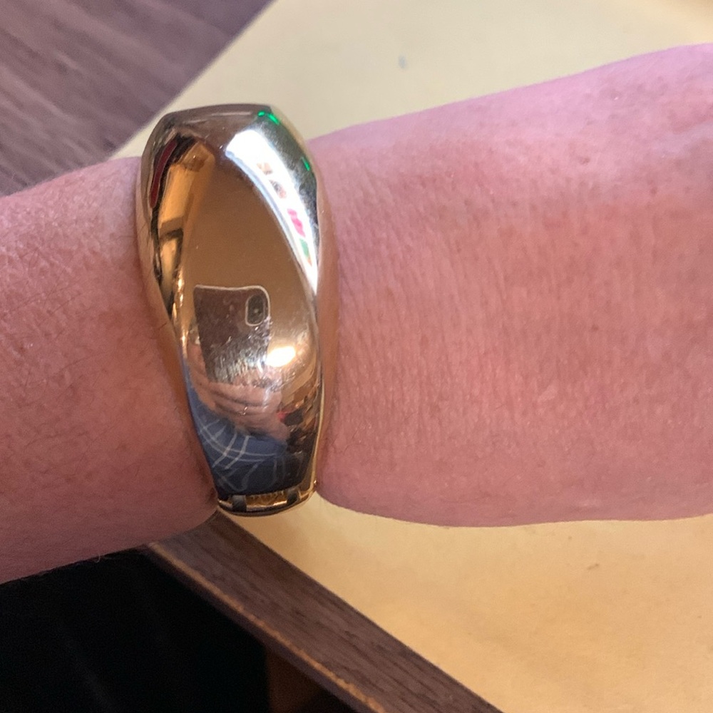 Gorgeous unsigned bracelet*